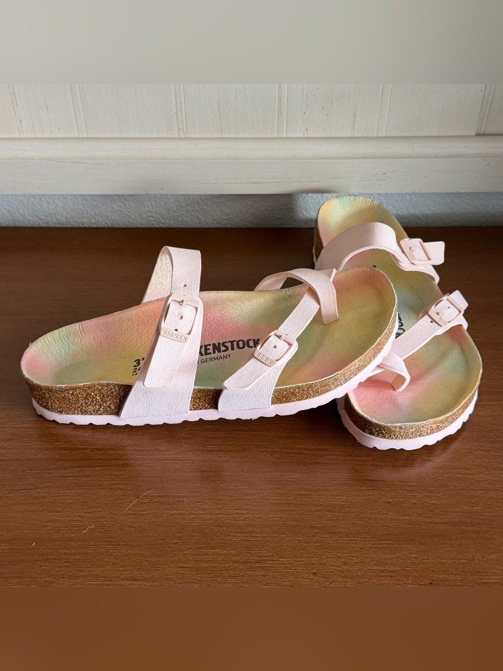 Birkenstock Mayari Vegan Ombré Light Rose Sandals Slip On Toe Loop Rainbow L6/37